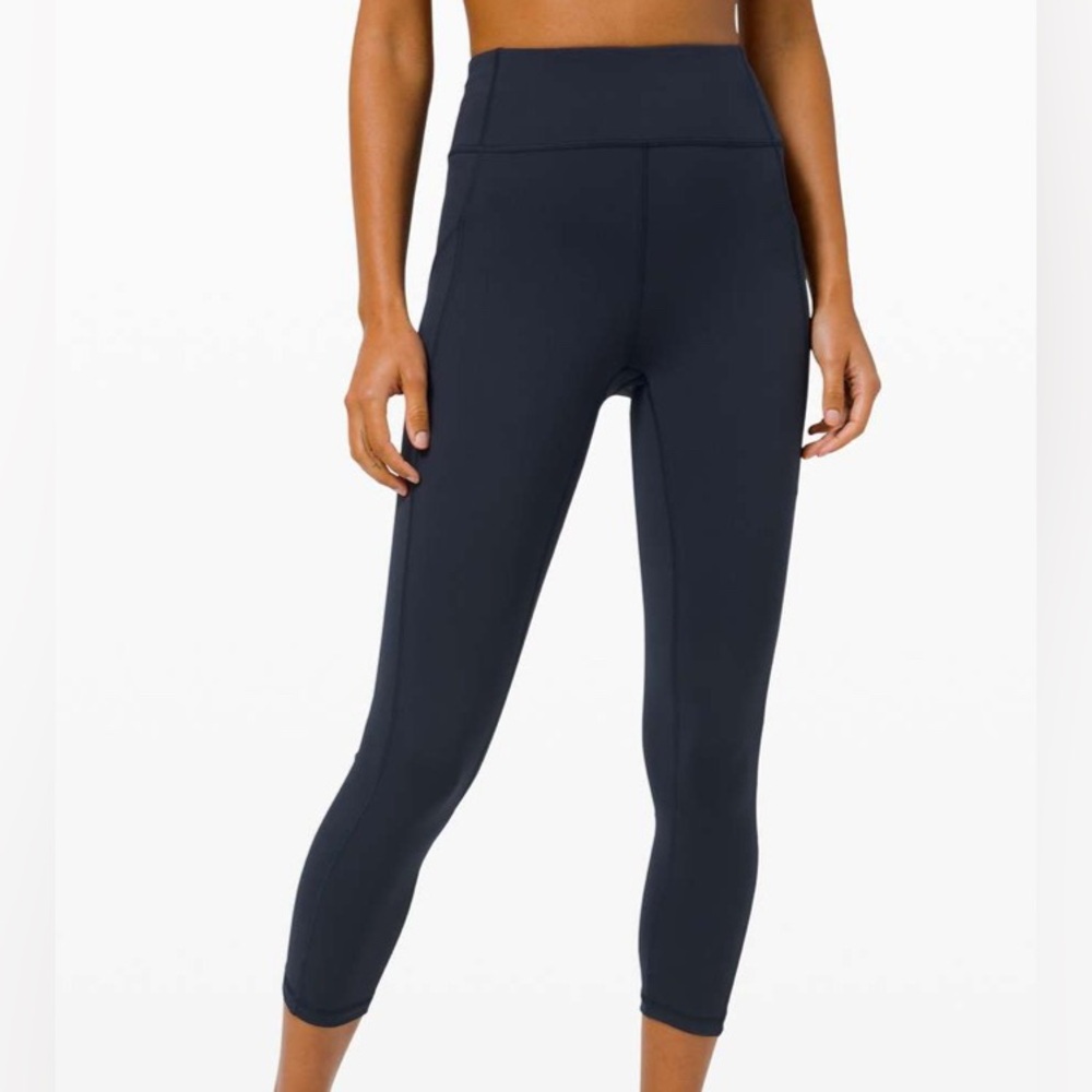 Lululemon Invigorate High-Rise 23" True Navy Size 6 Leggings💎EUC Retail $118 - Picture 4 of 9